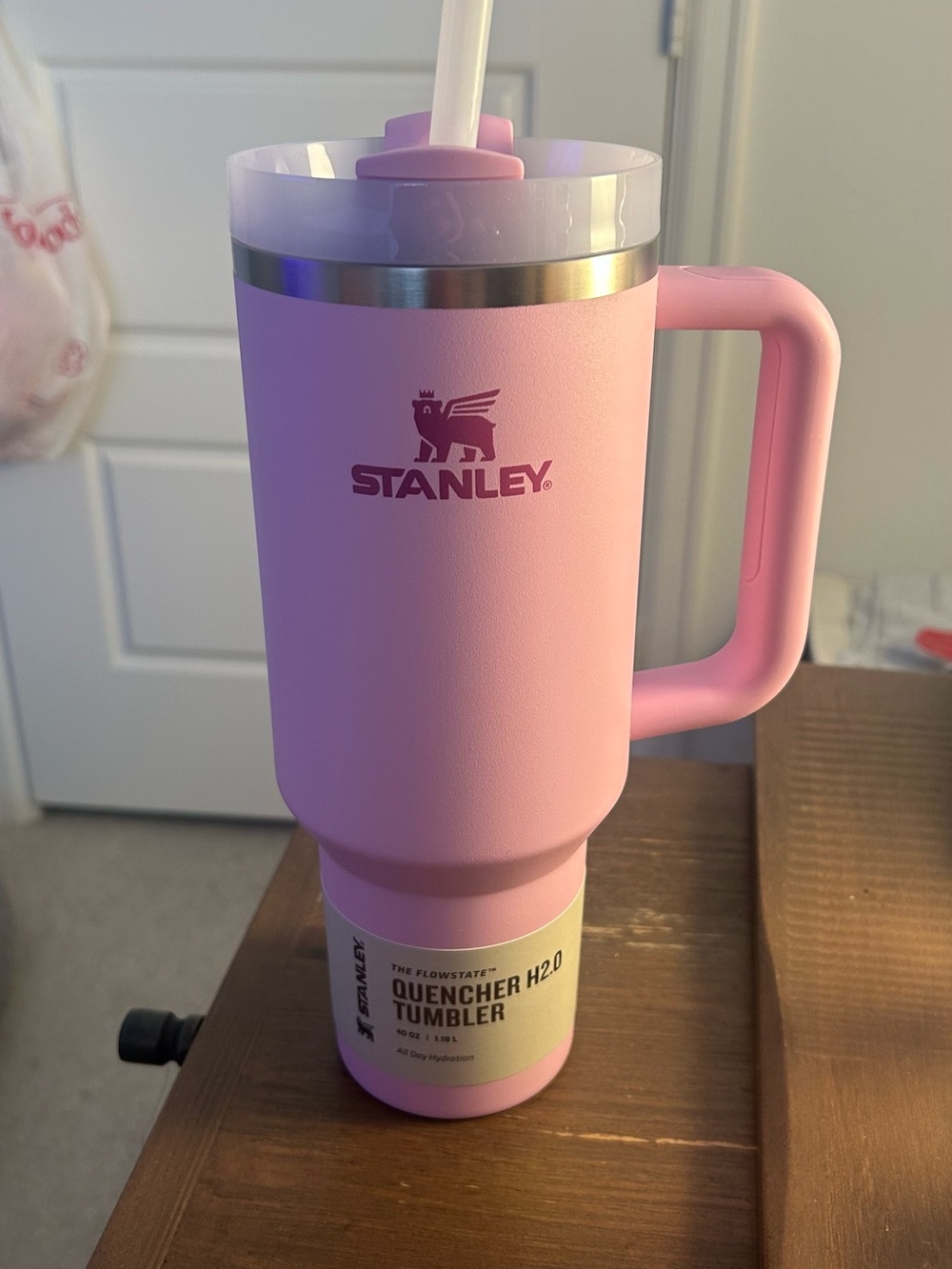 NWT Stanley Pink Insulated Quencher Tumbler with Handle and Straw